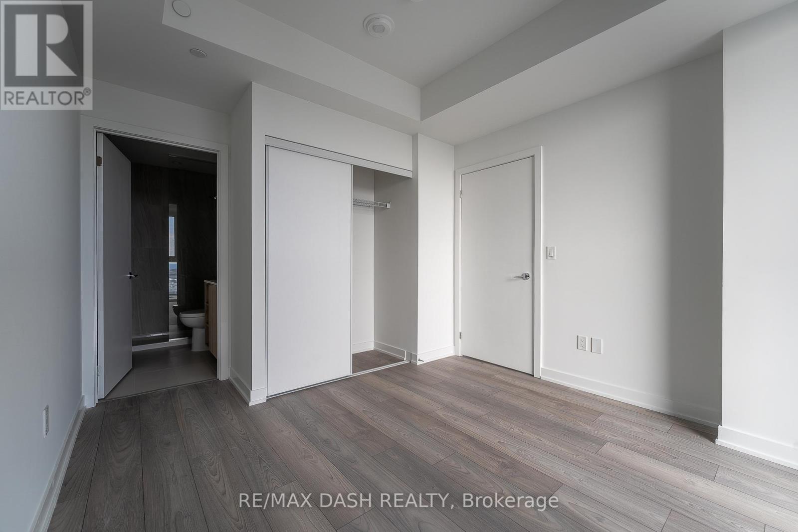 1304 - 1007 The Queensway Avenue, Toronto, Ontario  M8Z 0H4 - Photo 19 - W12960272