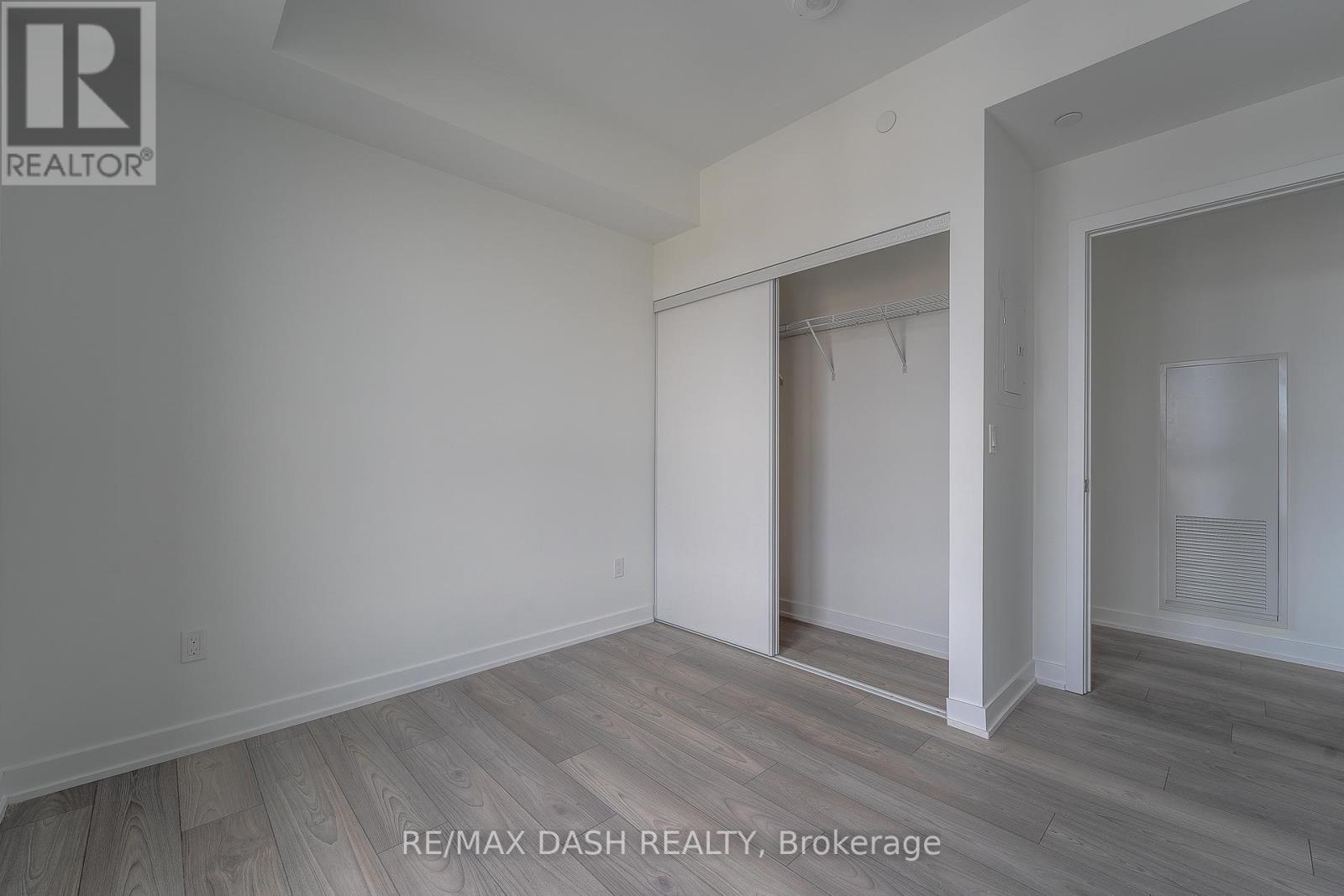 1304 - 1007 The Queensway Avenue, Toronto, Ontario  M8Z 0H4 - Photo 10 - W12960272