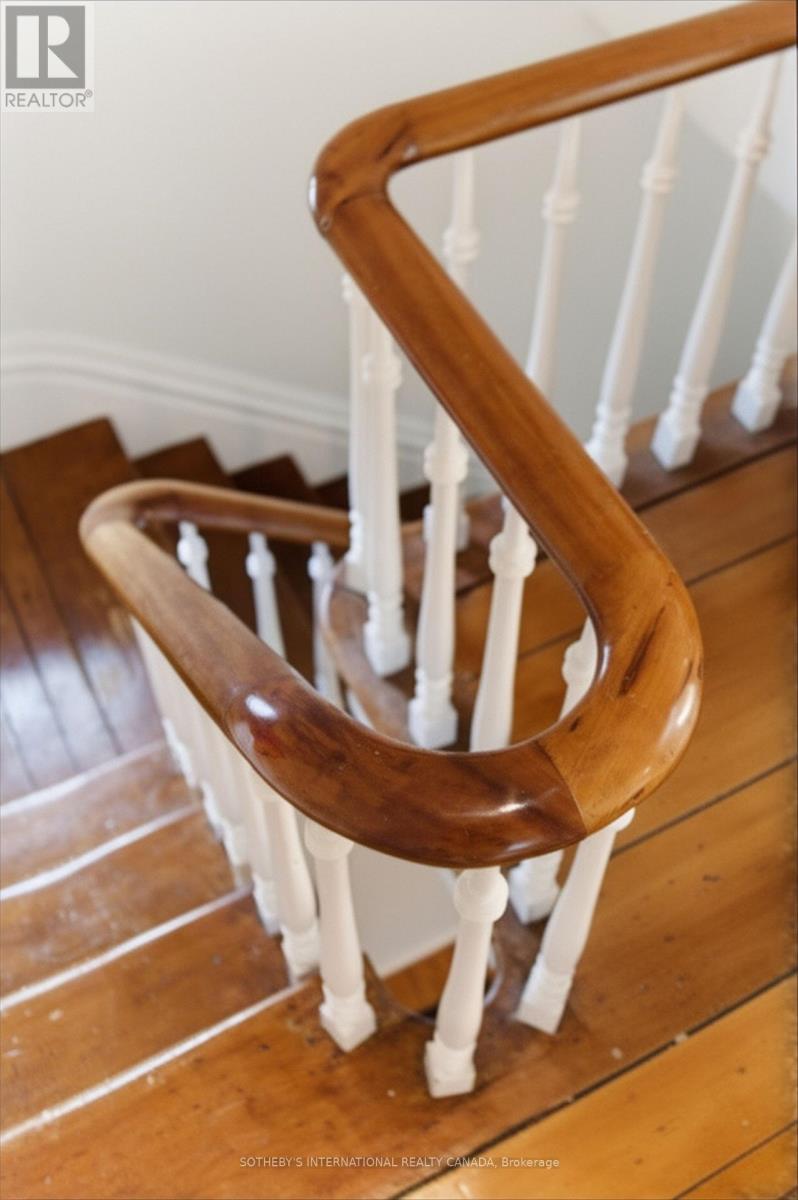 35 Lake Street, Prince Edward County (Picton Ward), Ontario  K0K 2T0 - Photo 16 - X12979284