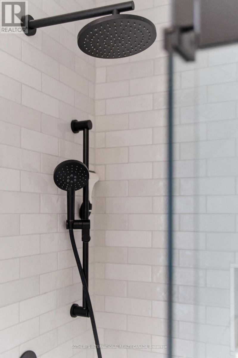 35 Lake Street, Prince Edward County (Picton Ward), Ontario  K0K 2T0 - Photo 23 - X12979284