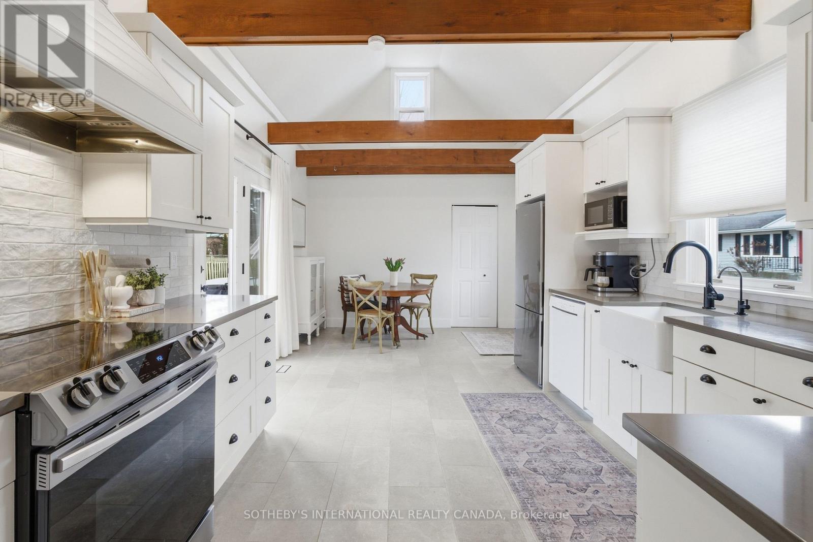 35 Lake Street, Prince Edward County (Picton Ward), Ontario  K0K 2T0 - Photo 3 - X12979284