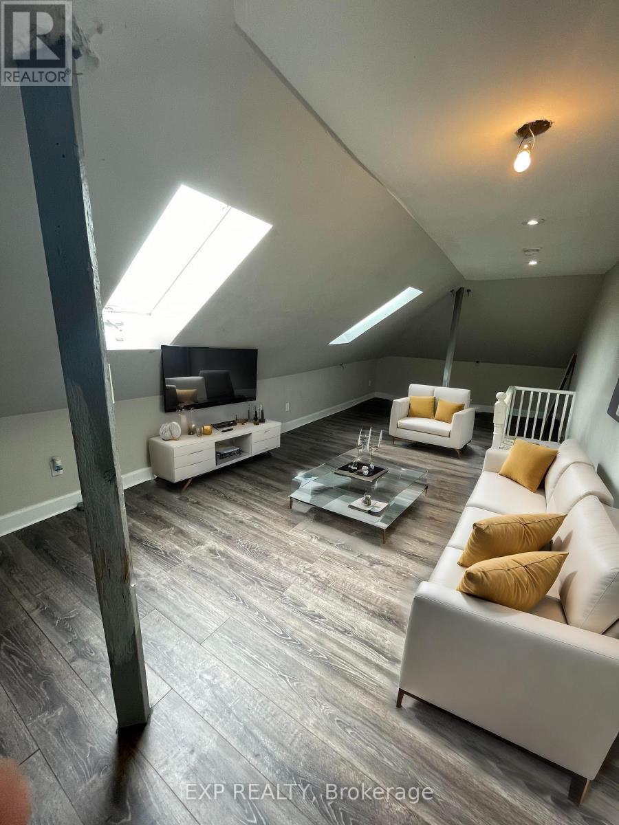 17 Victoria Avenue, Cambridge, Ontario  N1S 1X2 - Photo 5 - X12979286