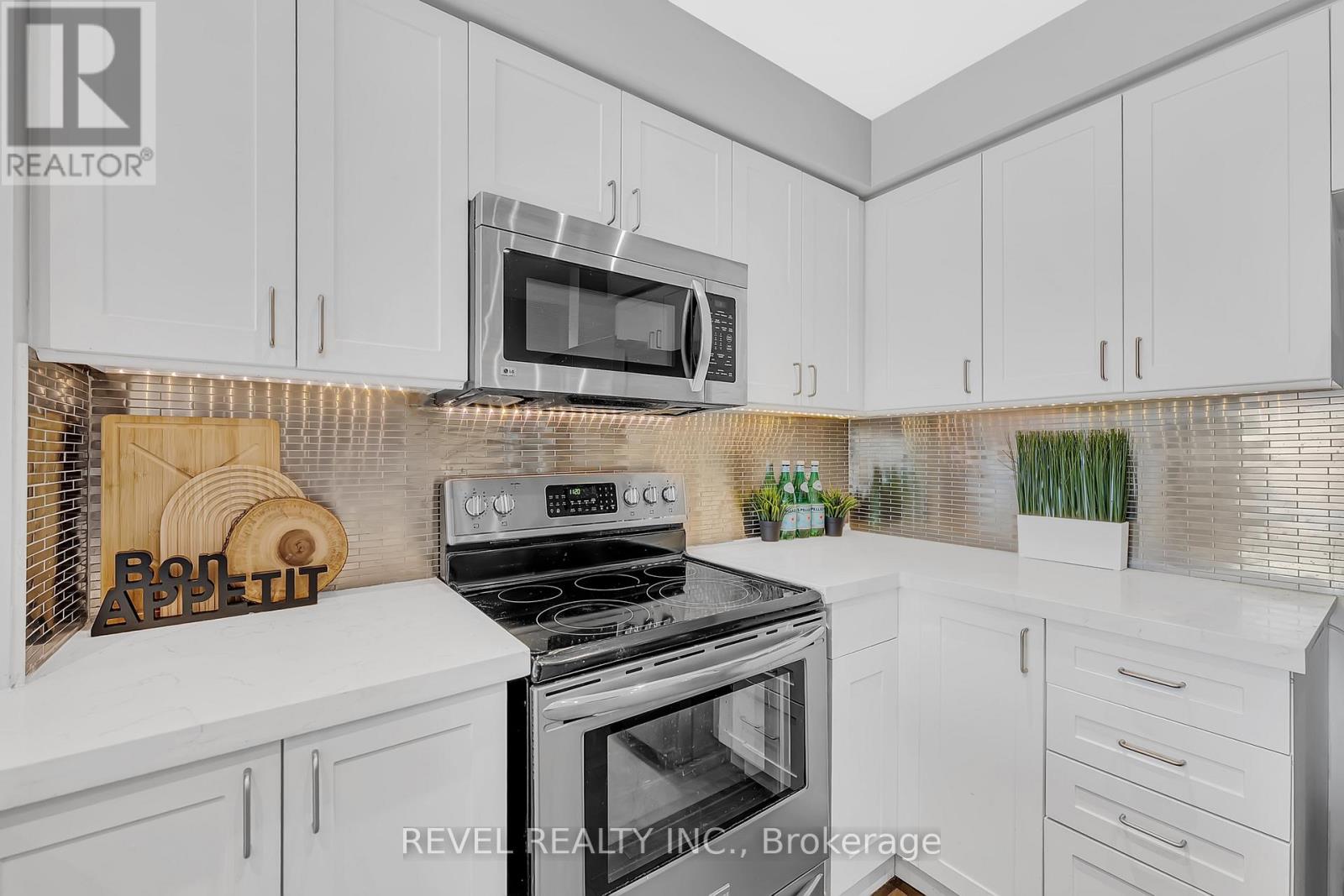 39 Martinworth Lane, Ajax, Ontario  L1Z 0L1 - Photo 14 - E12976578