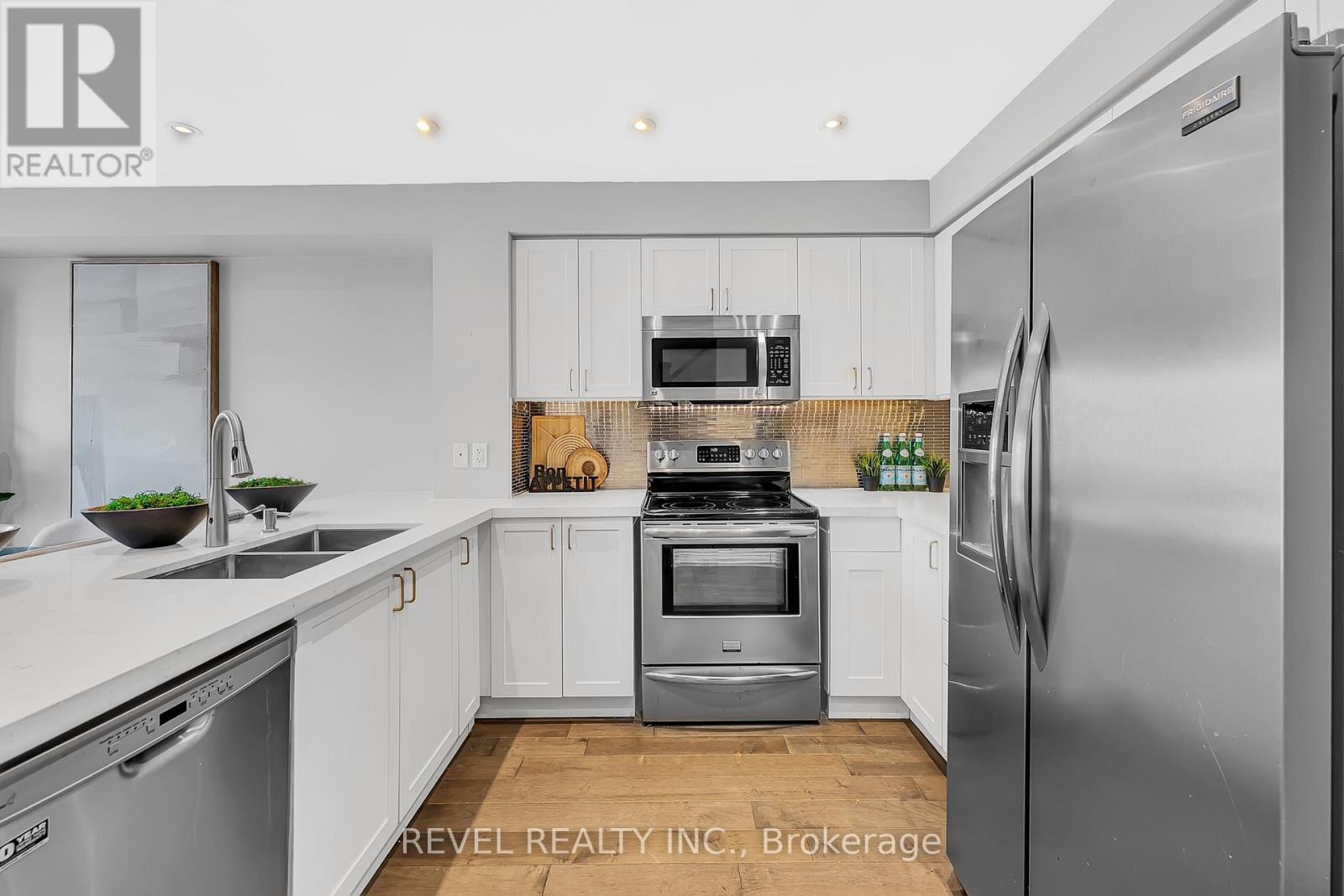 39 Martinworth Lane, Ajax, Ontario  L1Z 0L1 - Photo 13 - E12976578