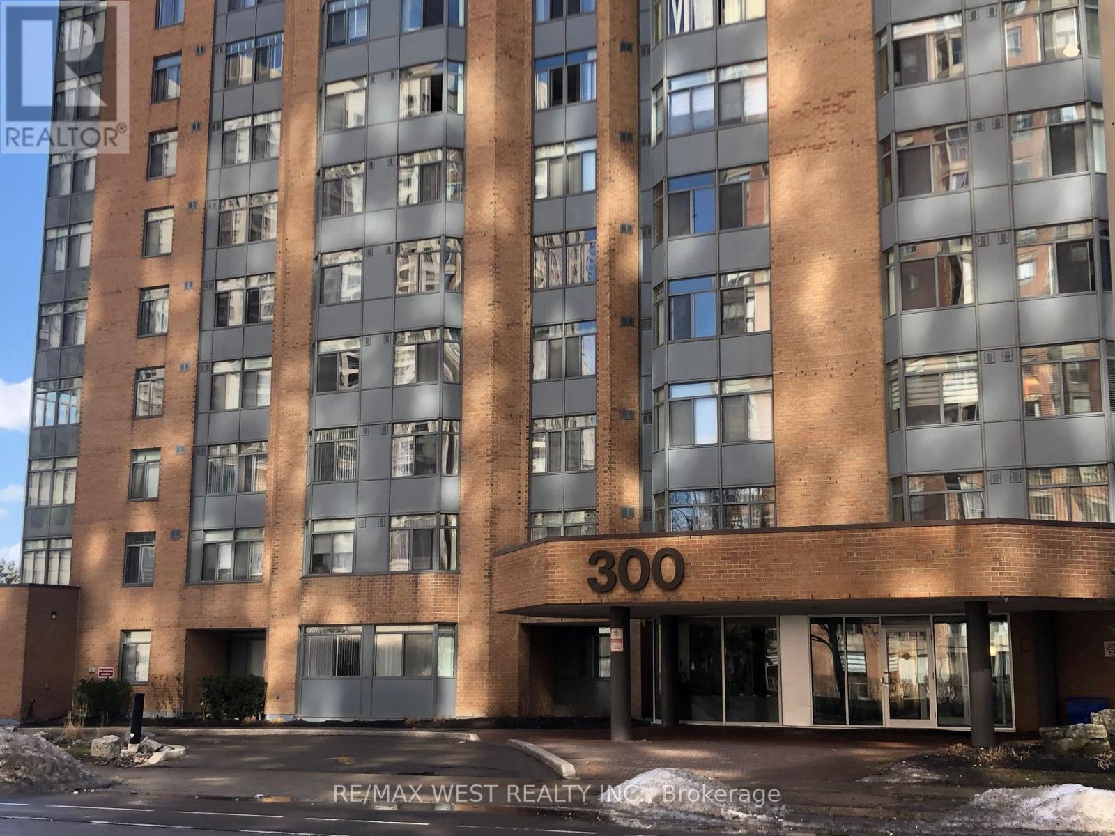 1007 - 300 WEBB DRIVE, Mississauga, Ontario