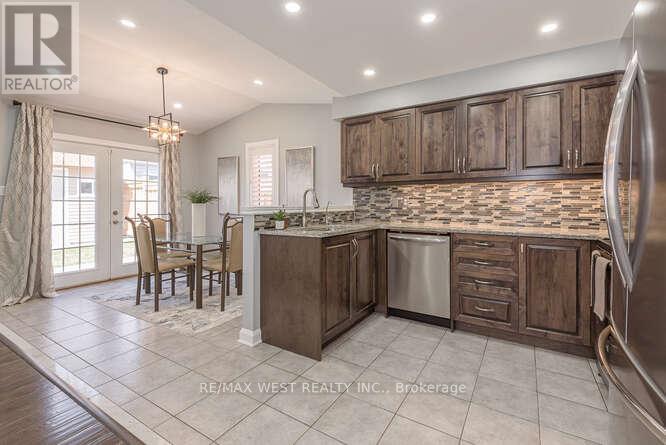 6 Gray Park Drive, Caledon, Ontario  L7E 2N3 - Photo 13 - W12971336