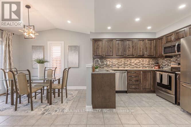 6 Gray Park Drive, Caledon, Ontario  L7E 2N3 - Photo 15 - W12971336