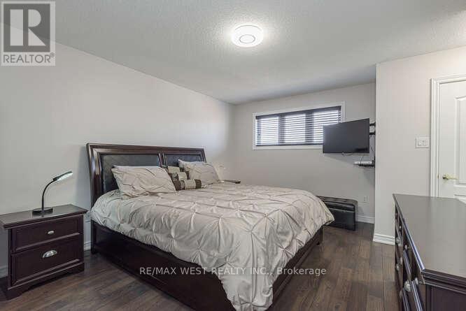 6 Gray Park Drive, Caledon, Ontario  L7E 2N3 - Photo 25 - W12971336