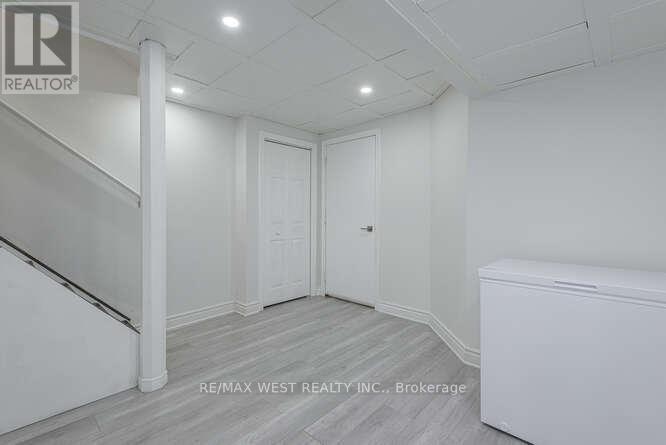 6 Gray Park Drive, Caledon, Ontario  L7E 2N3 - Photo 37 - W12971336