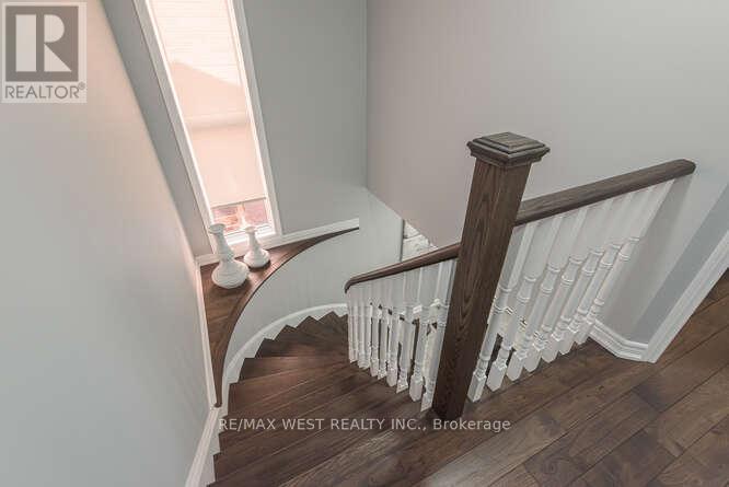 6 Gray Park Drive, Caledon, Ontario  L7E 2N3 - Photo 23 - W12971336