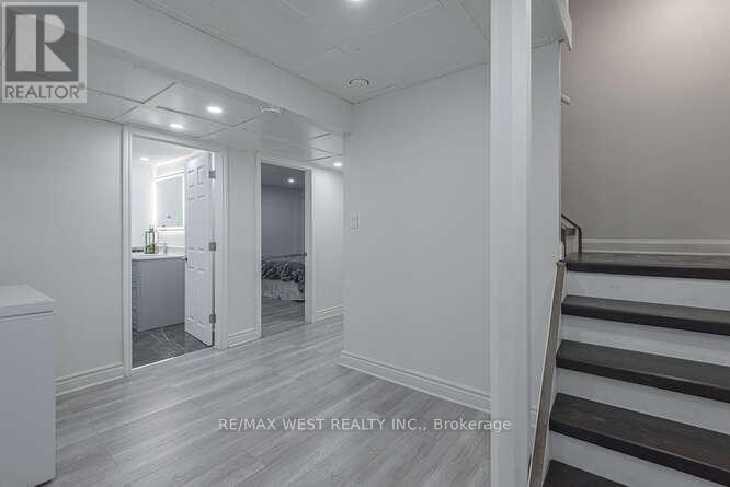 6 Gray Park Drive, Caledon, Ontario  L7E 2N3 - Photo 38 - W12971336