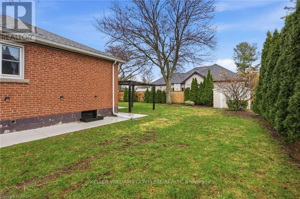 59 Oakley Court, Hamilton, Ontario  L9G 1T7 - Photo 36 - X12977942