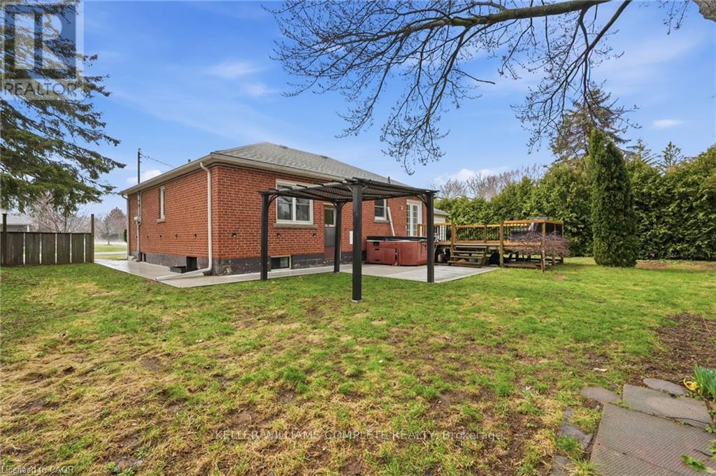 59 Oakley Court, Hamilton, Ontario  L9G 1T7 - Photo 37 - X12977942