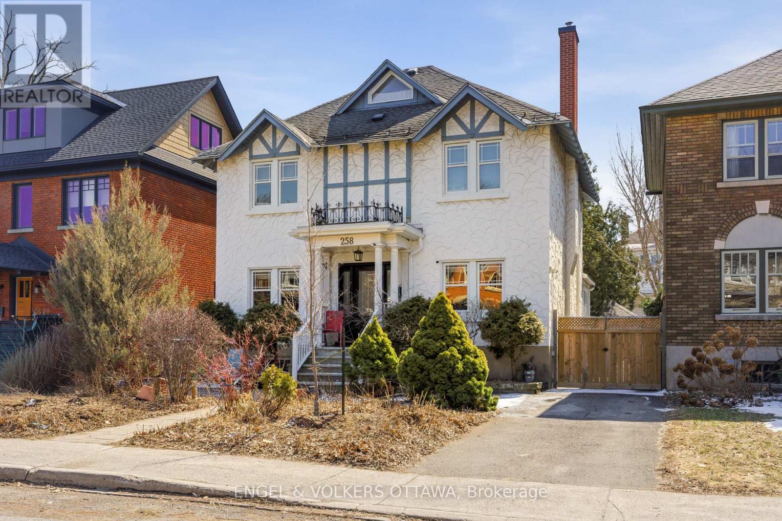 258 POWELL AVENUE, Ottawa, Ontario