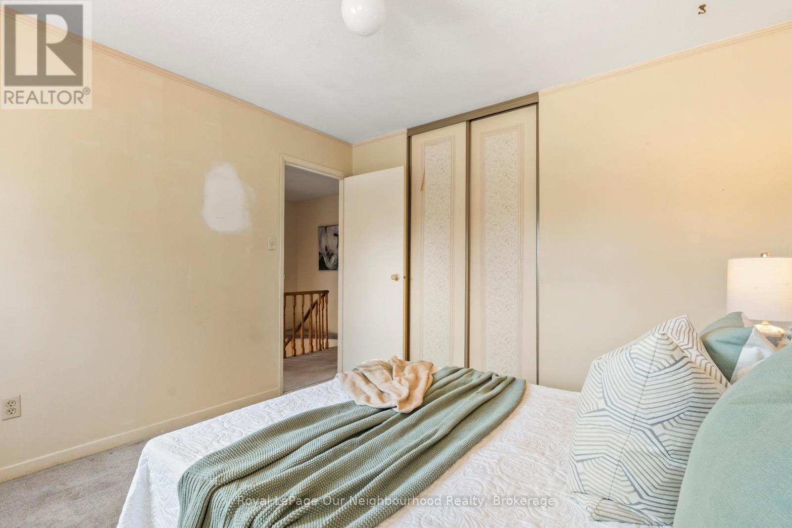 94 Howlett Avenue, Newmarket, Ontario  L3Y 5S5 - Photo 16 - N12979486