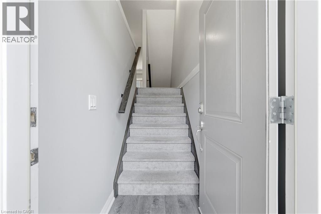 28 Aqua Lane, Glanbrook, Ontario  L0R 1P0 - Photo 3 - 40819421