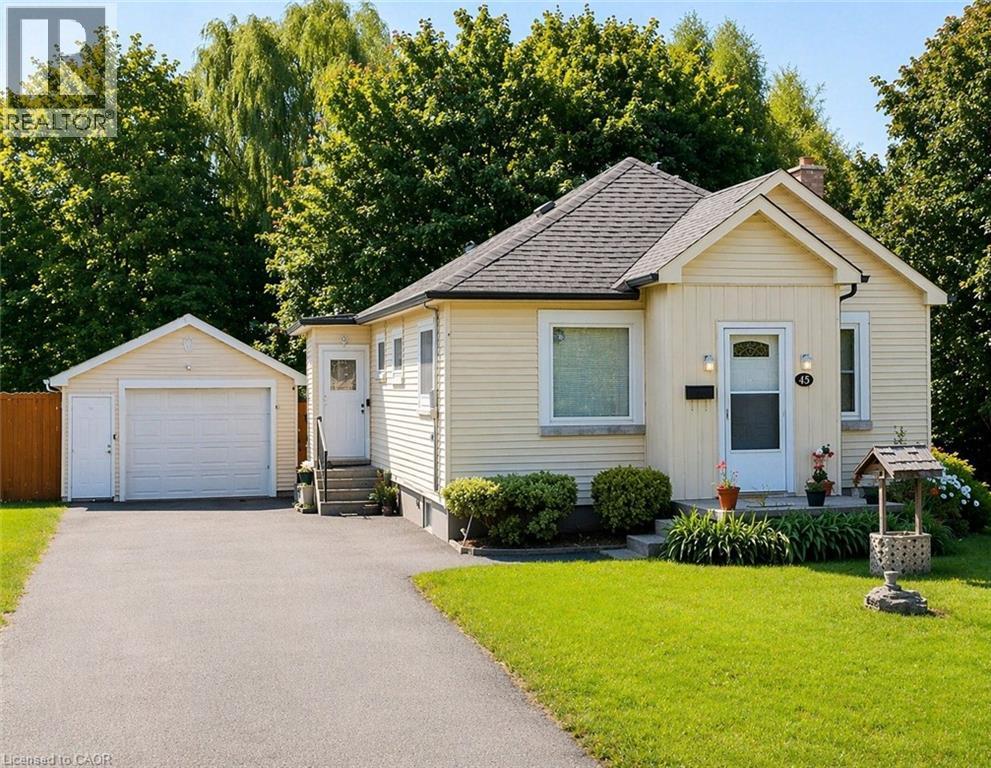 33 WOOLWICH Street N, Woolwich, Ontario