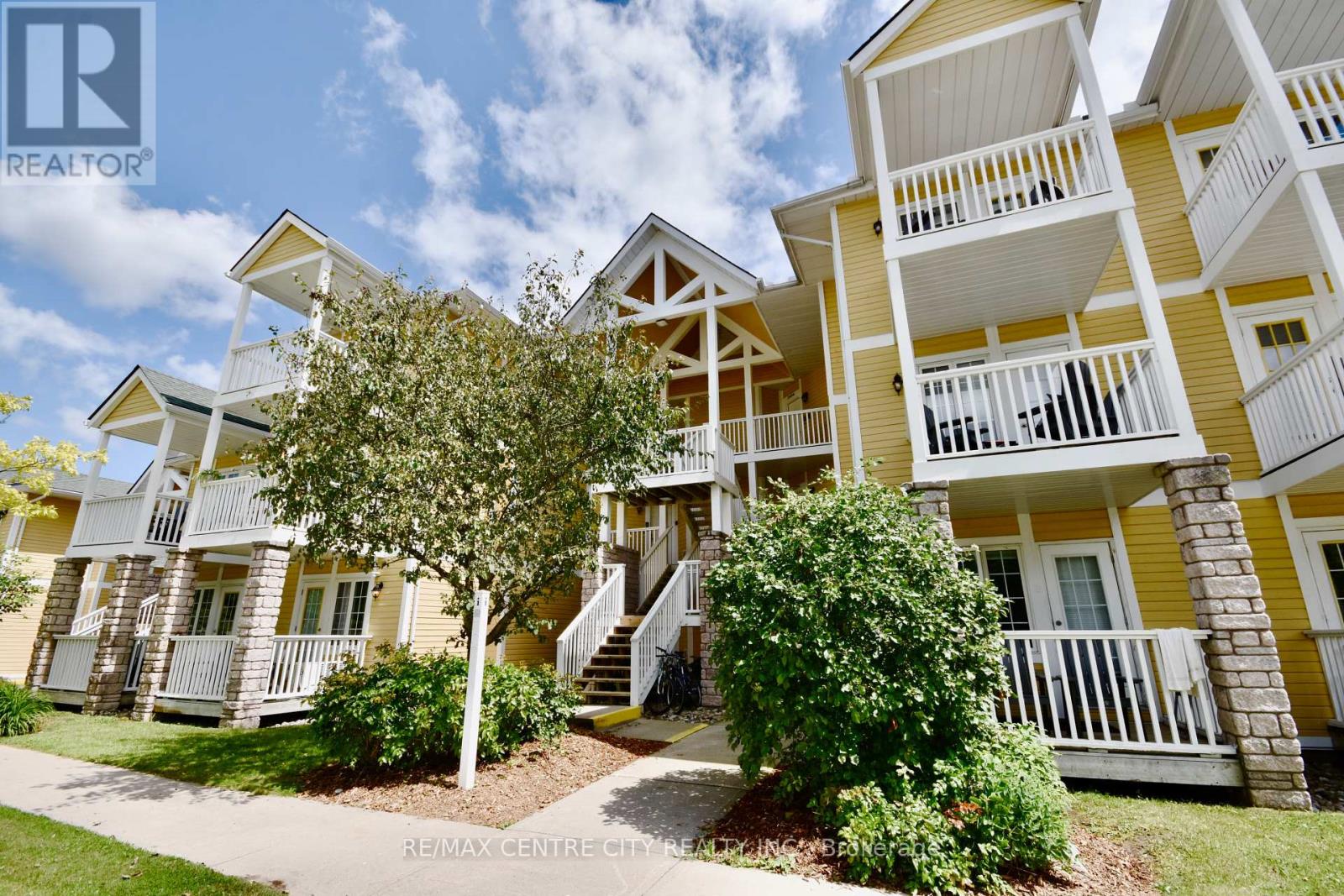 2494 - 90 HIGHLAND DRIVE, Oro-Medonte, Ontario