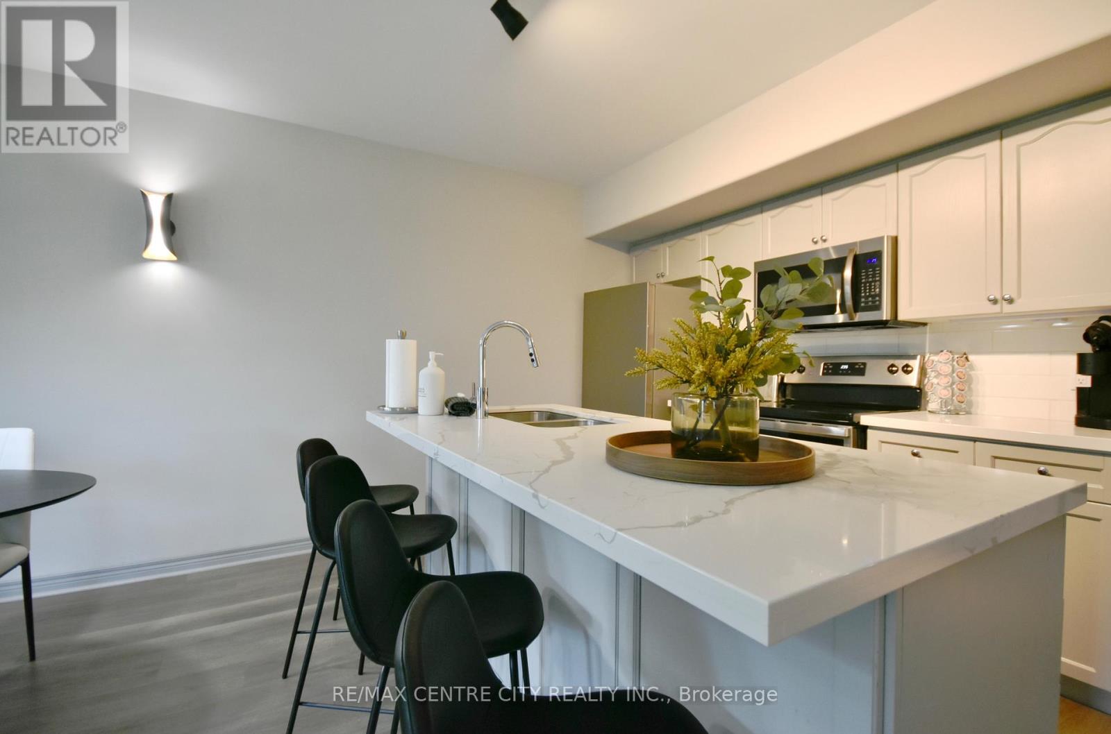 2494 - 90 Highland Drive, Oro-Medonte, Ontario  L0L 2L0 - Photo 7 - S12979424