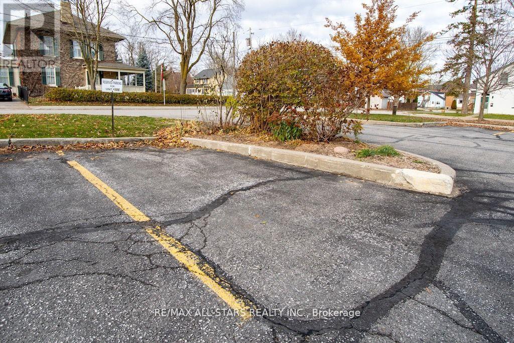 106 - 8 Huron Street, Kawartha Lakes (Lindsay), Ontario  K9V 6K3 - Photo 36 - X12979470