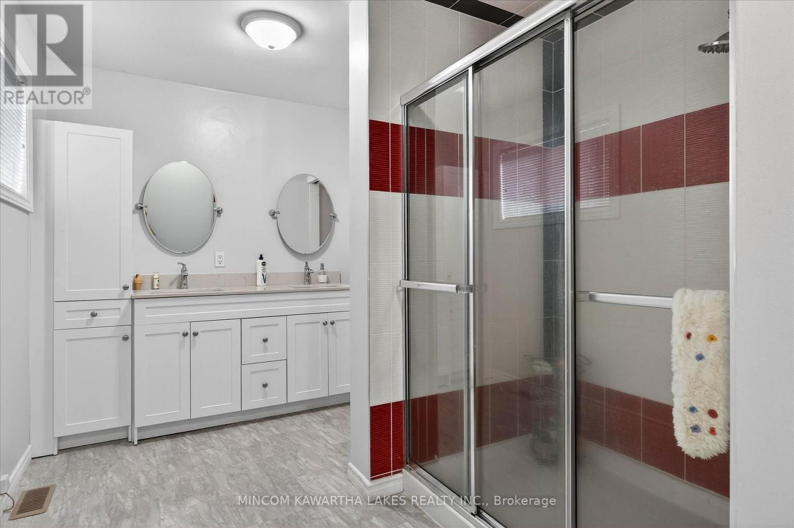 572 Fallis Line, Cavan Monaghan, Ontario  L0A 1G0 - Photo 13 - X12979506