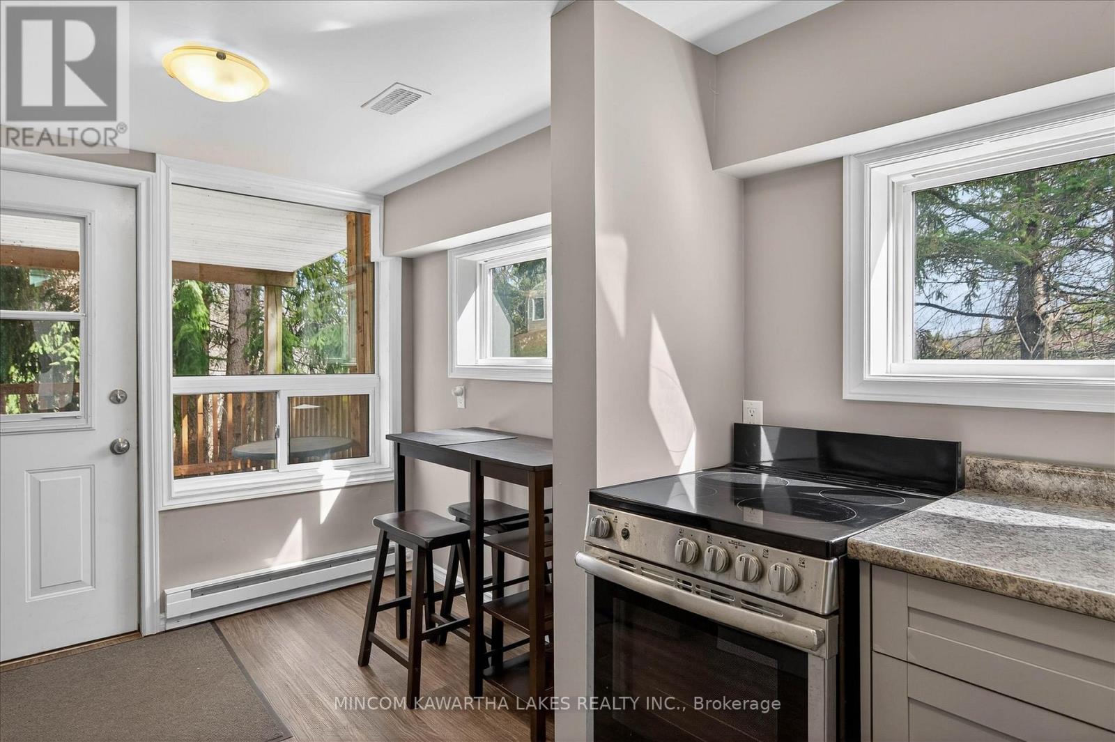 572 Fallis Line, Cavan Monaghan, Ontario  L0A 1G0 - Photo 20 - X12979506