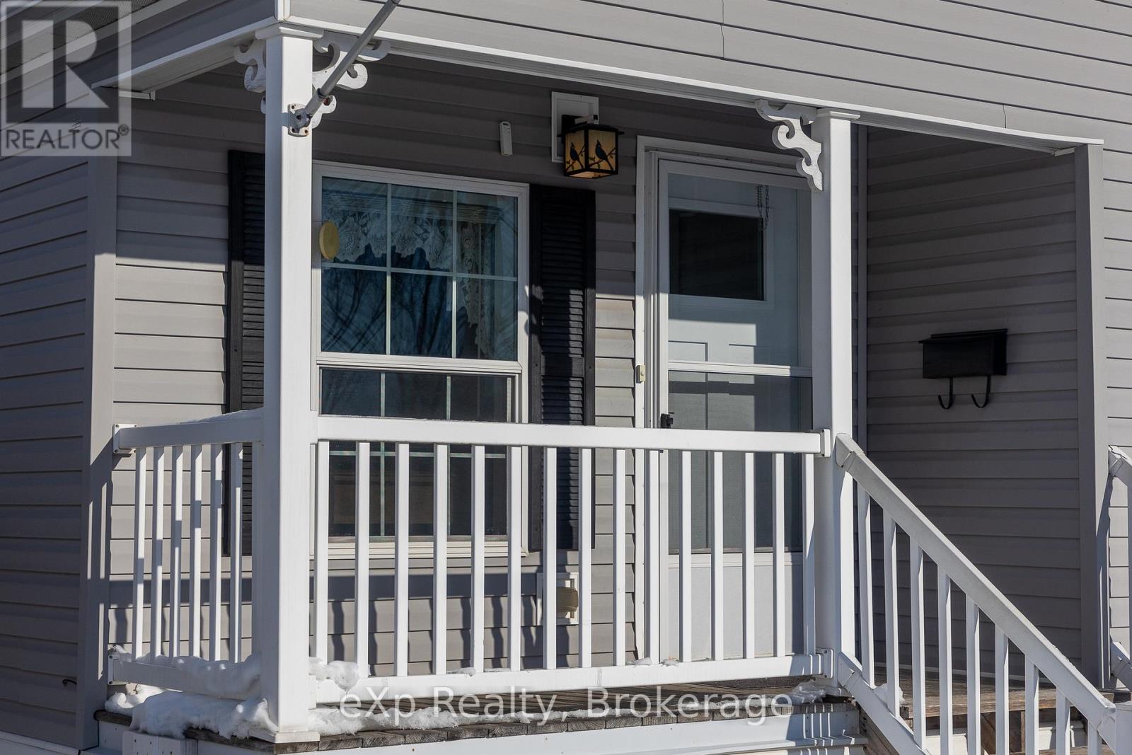 110 Rosewood Drive, Georgian Bluffs, Ontario  N4K 5N5 - Photo 3 - X12979524