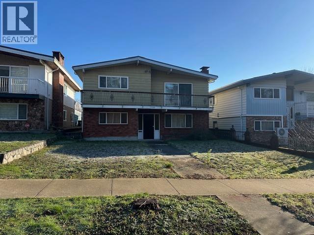 7766 Kerr Street, Vancouver, British Columbia  V5S 3E6 - Photo 1 - R3082758