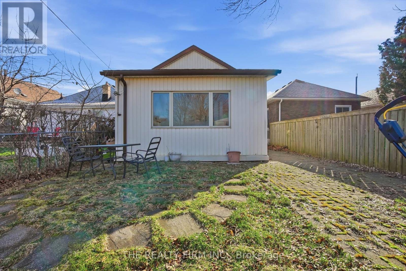 151 Brisbin Street, London East, Ontario  N5Z 2M2 - Photo 40 - X12979422