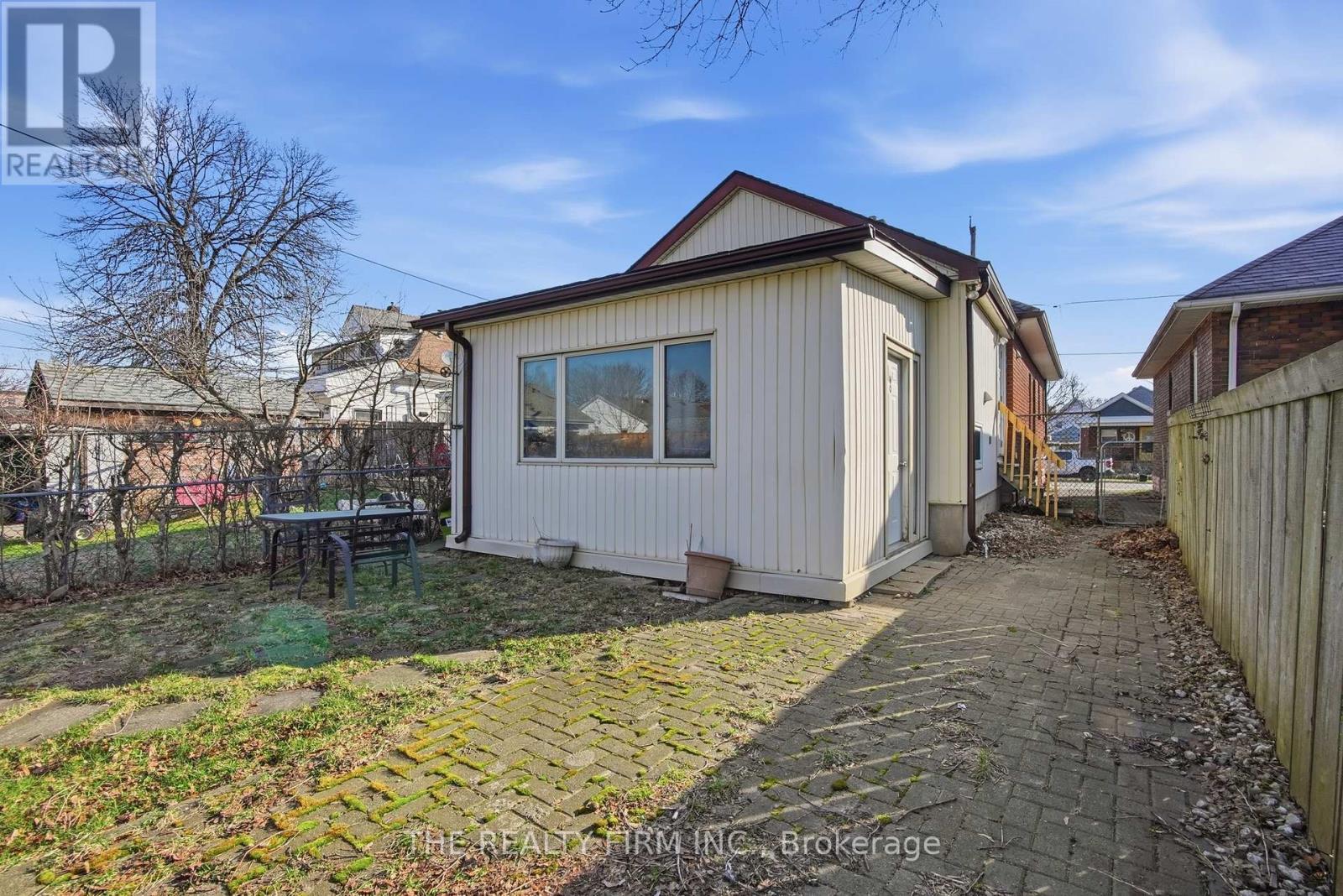 151 Brisbin Street, London East, Ontario  N5Z 2M2 - Photo 41 - X12979422