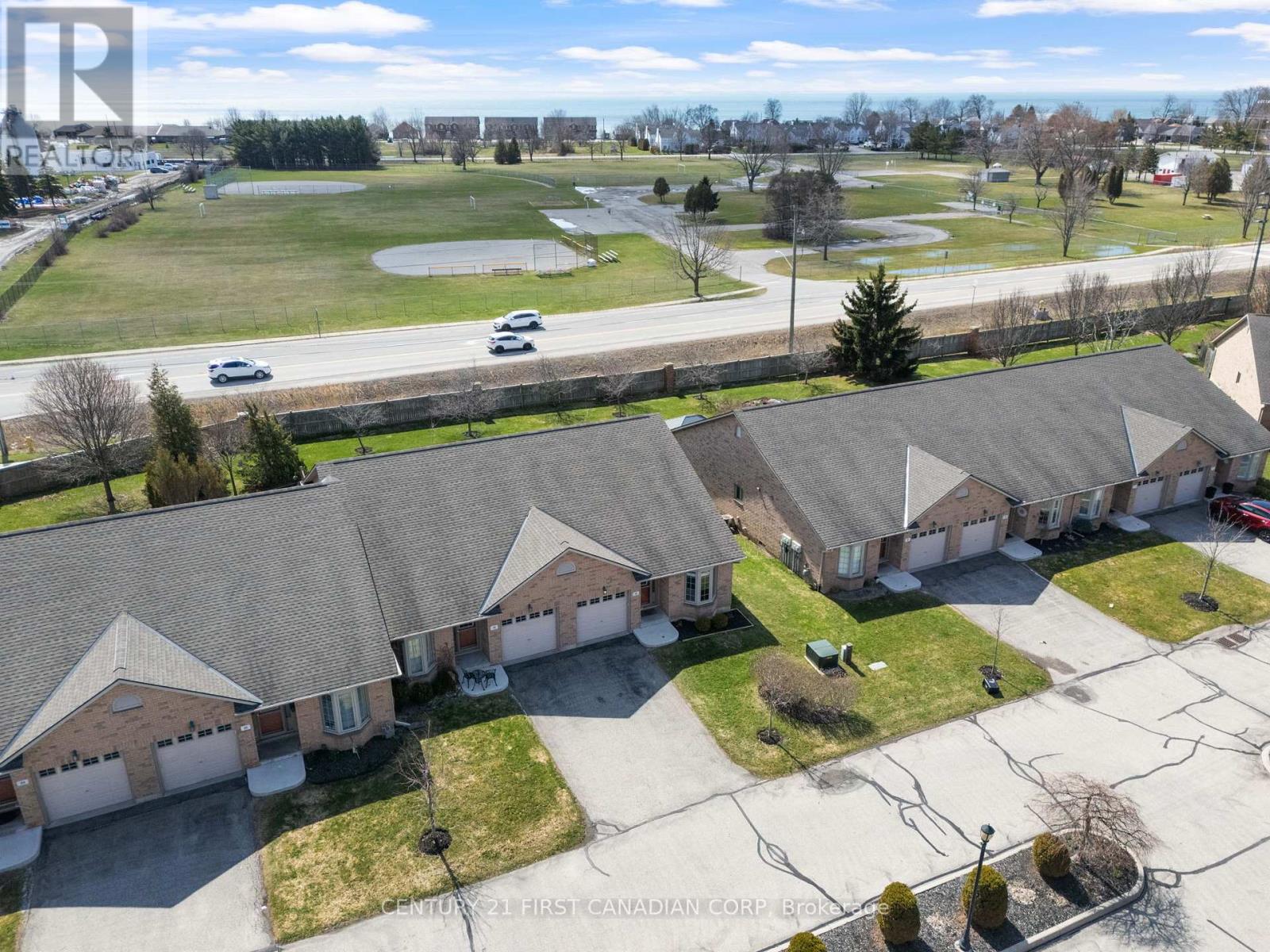 21 - 19 Somerset Drive, Norfolk, Ontario  N0A 1N7 - Photo 8 - X12979512