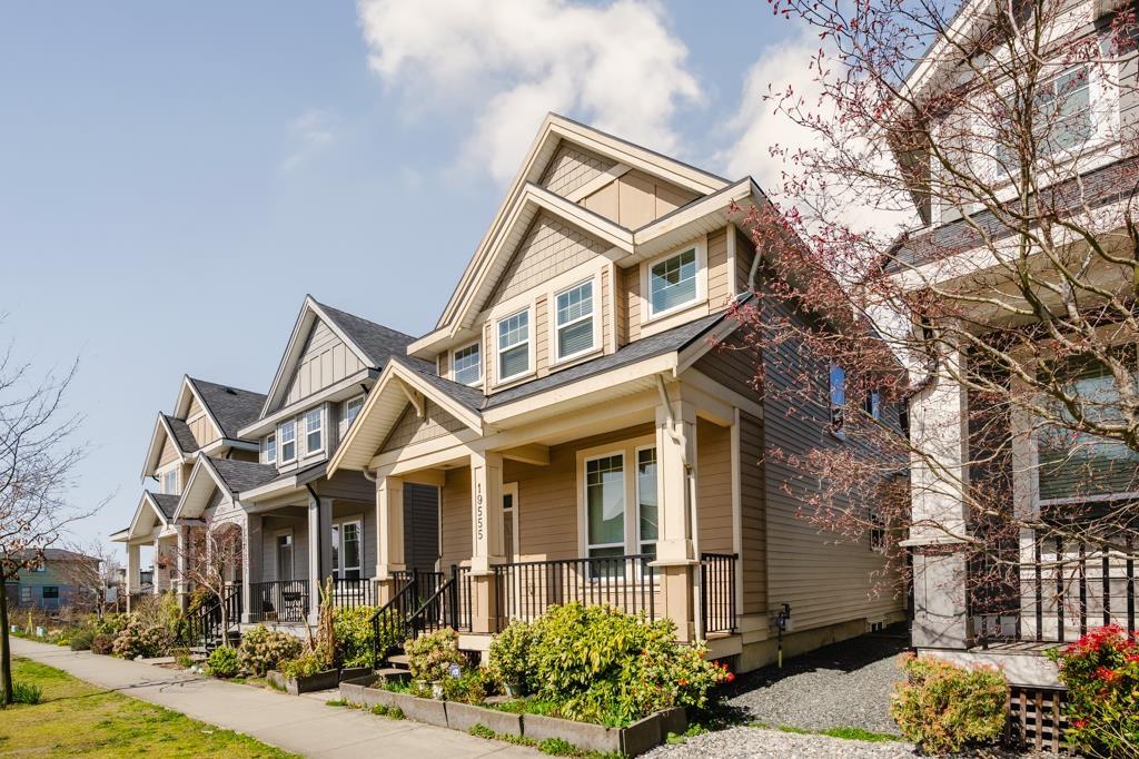 19555 72 Avenue, Surrey, British Columbia  V4N 3E8 - Photo 3 - R3109443