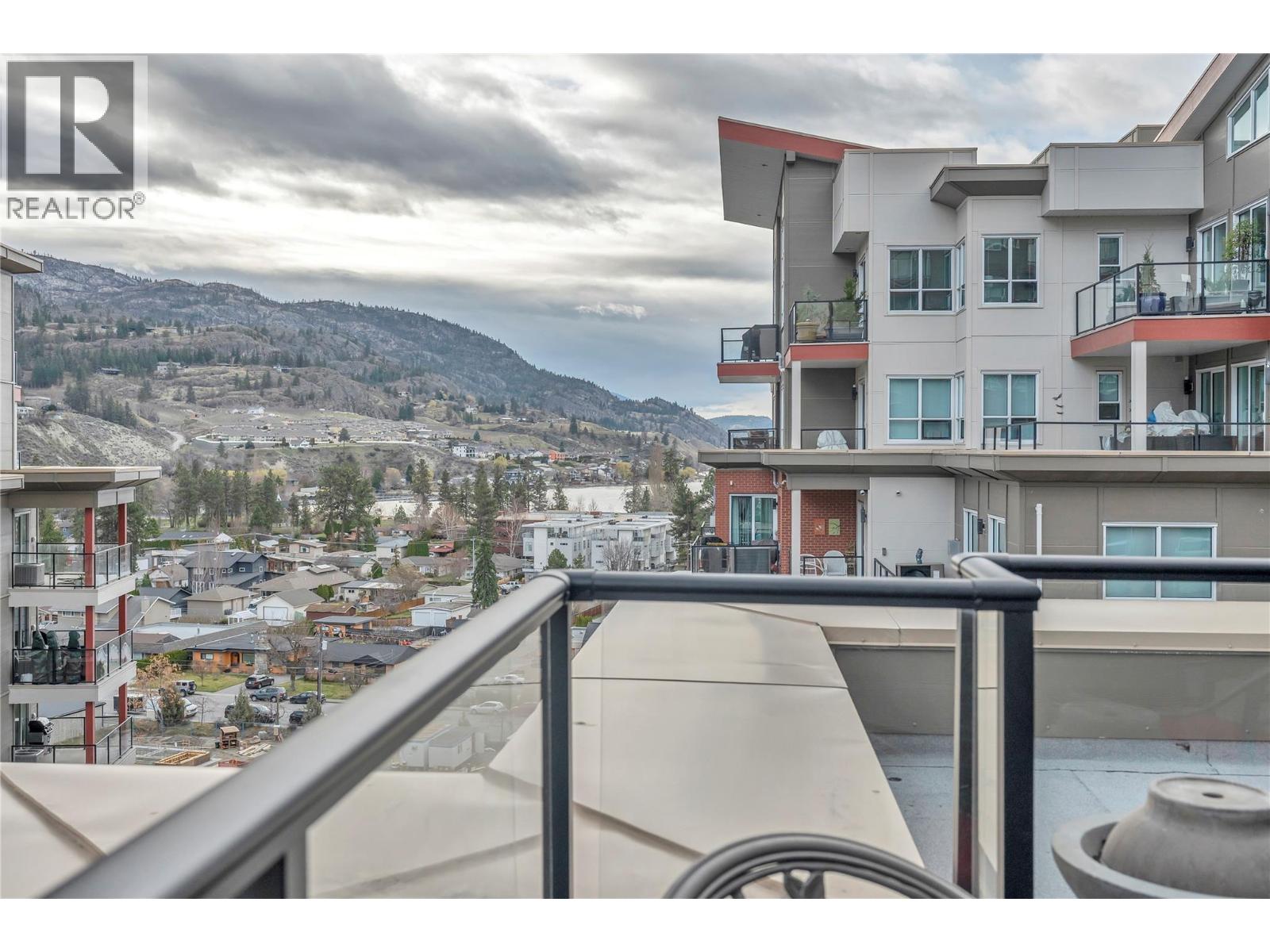 3346 Skaha Lake Road Unit# 1105 Penticton Photo 12 3346 Skaha Lake Road Unit# 1105 Penticton Photo 12