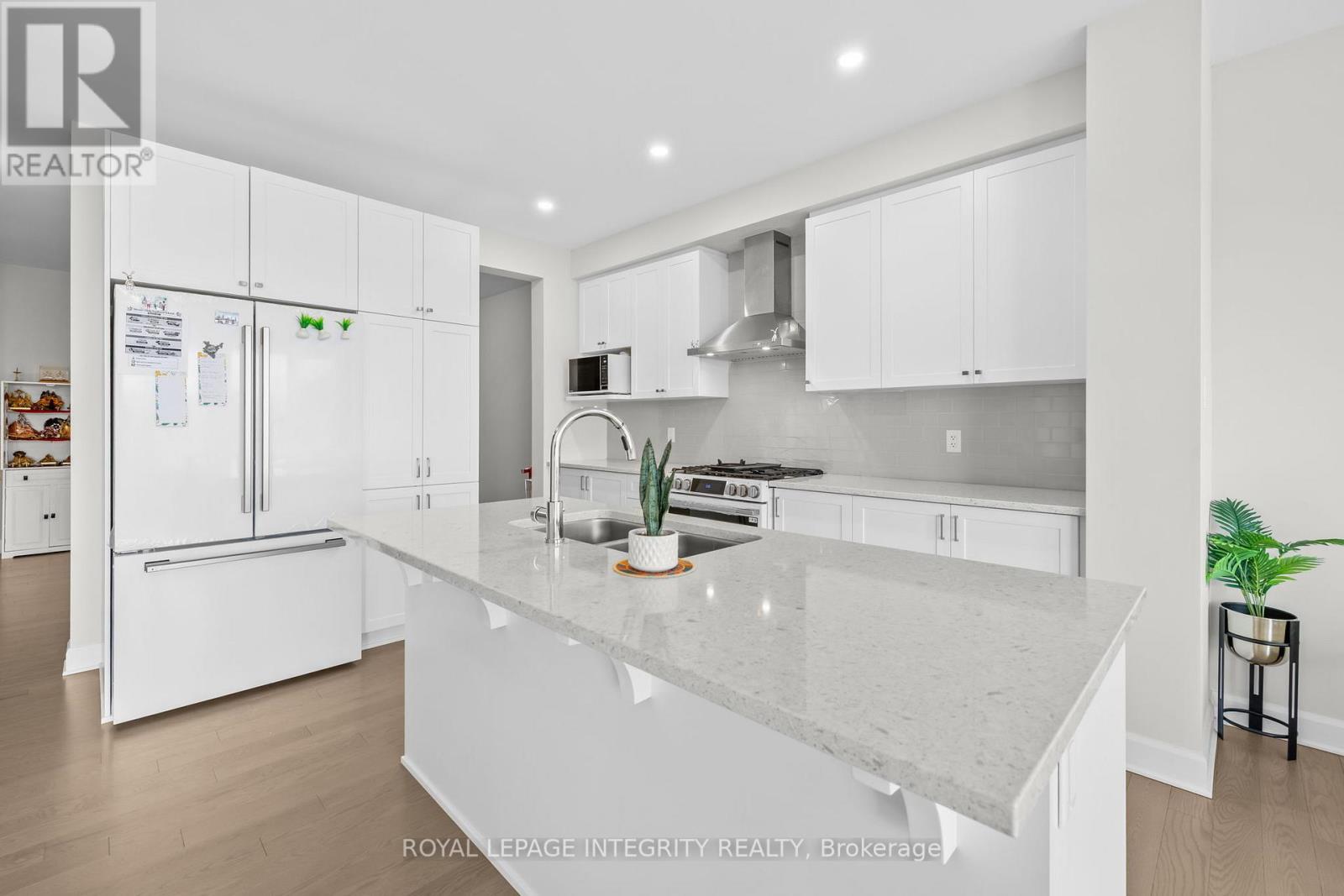 1081 Cope Drive, Ottawa, Ontario  K2S 2B5 - Photo 9 - X12979388