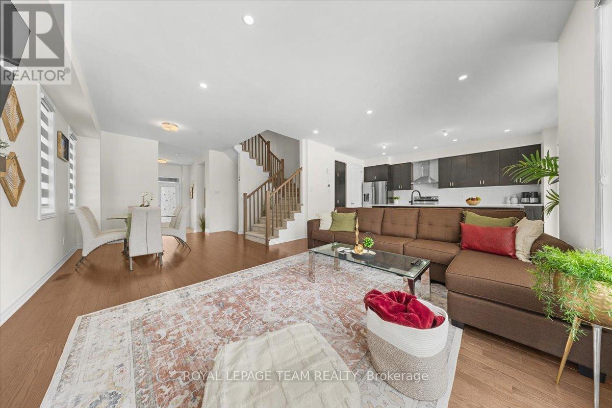 290 Turnbuckle Crescent, Ottawa, Ontario  K2J 7B7 - Photo 9 - X12979392