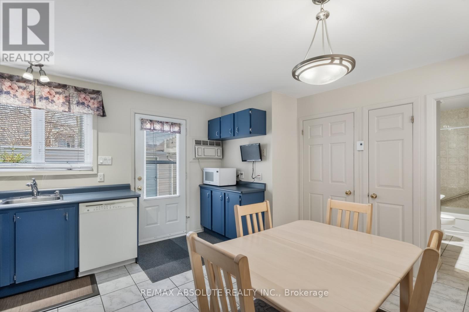 244 & 246 Emond Street, Ottawa, Ontario  K1L 7R8 - Photo 11 - X12979460