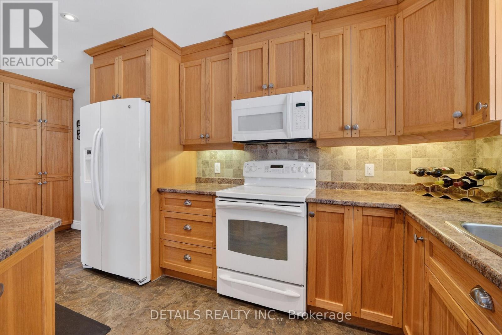 678 Rte 400 E Route, The Nation, Ontario  K0A 1M0 - Photo 22 - X12979532