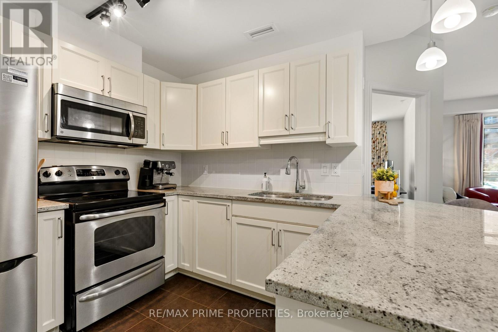 202 - 1201 Ohio Street, Ottawa, Ontario  K1H 0A1 - Photo 17 - X12979538