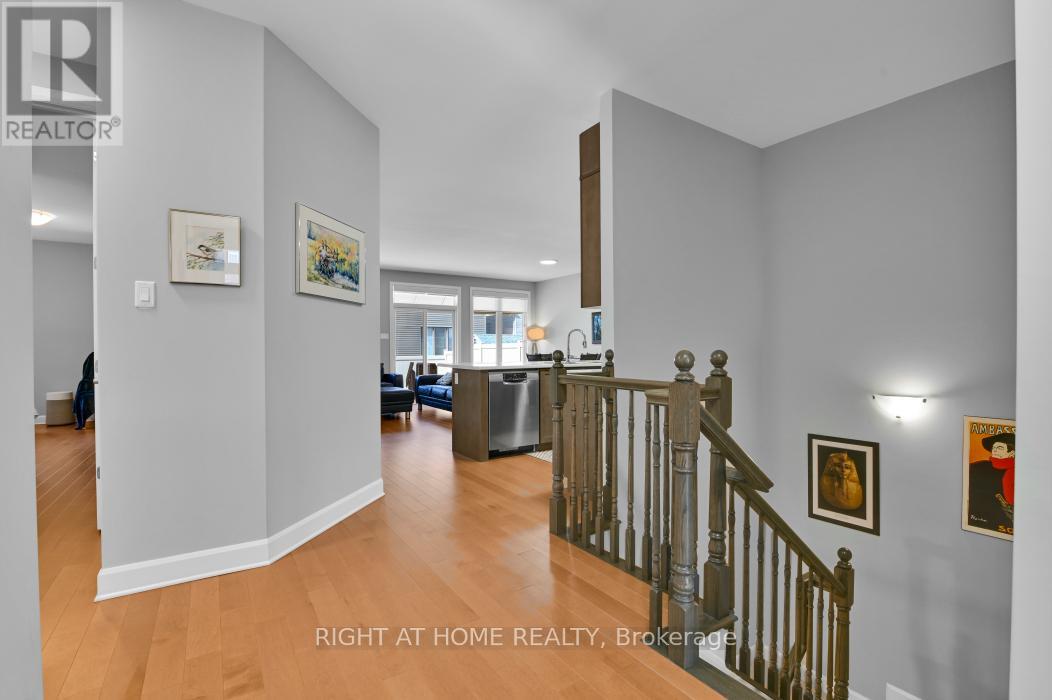 26 Stickleback Way, Ottawa, Ontario  K4A 1K9 - Photo 5 - X12979562