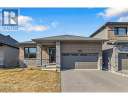 26 STICKLEBACK WAY, Ottawa, Ontario