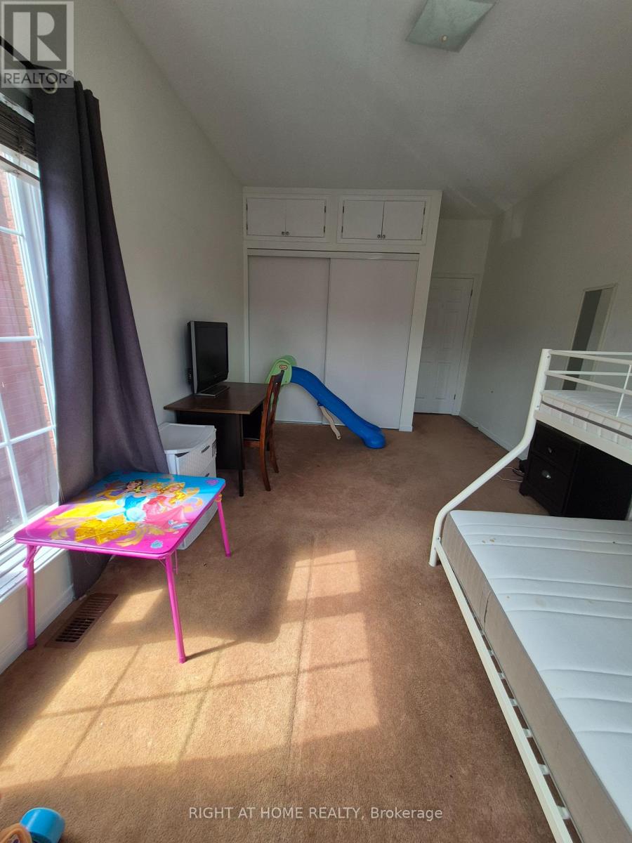 85 Margrave Avenue, Ottawa, Ontario  K1T 3Y1 - Photo 20 - X12979564