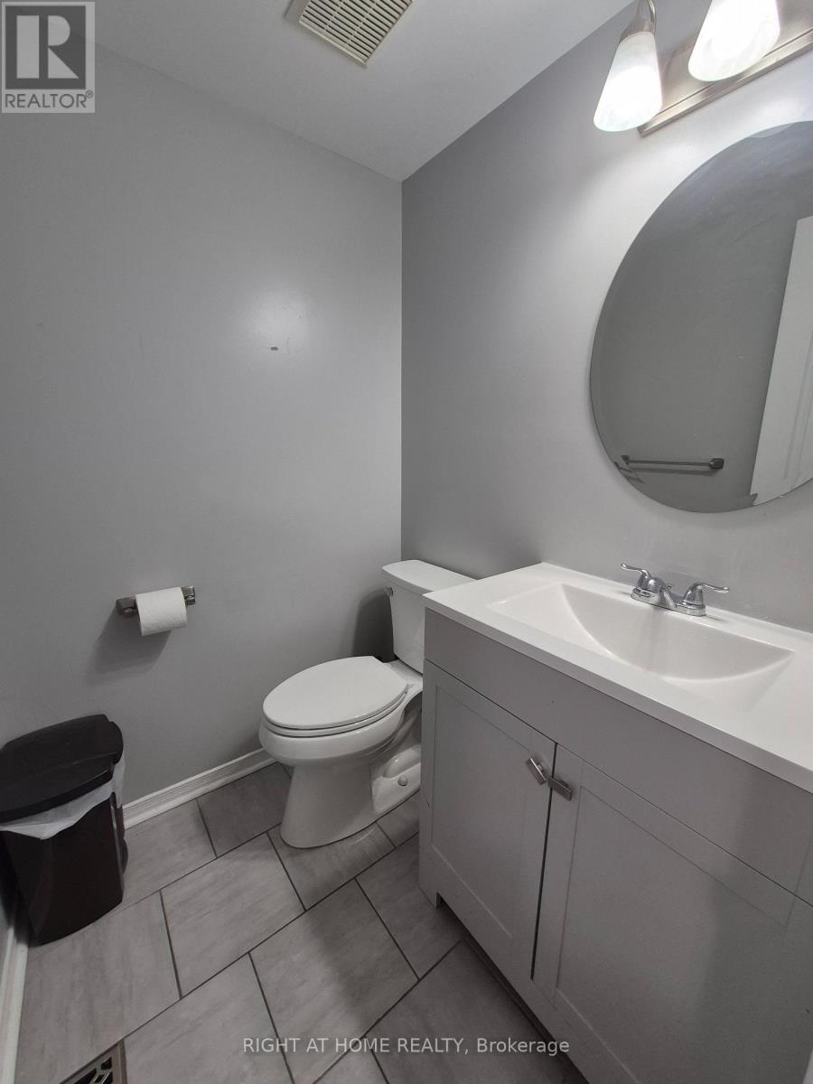 85 Margrave Avenue, Ottawa, Ontario  K1T 3Y1 - Photo 6 - X12979564