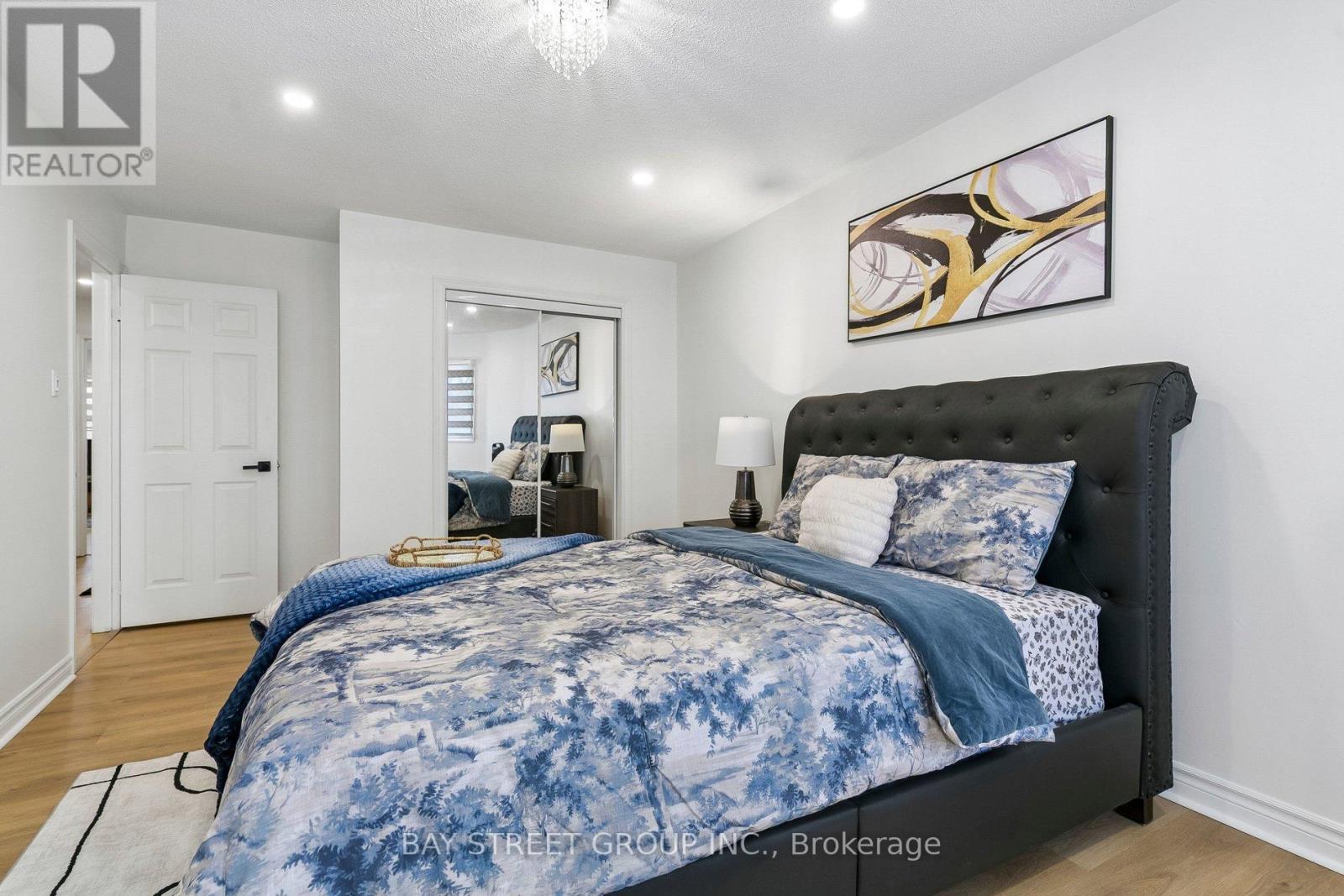 3307 Charlebrook Court, Mississauga, Ontario  L5L 5B5 - Photo 31 - W12978490