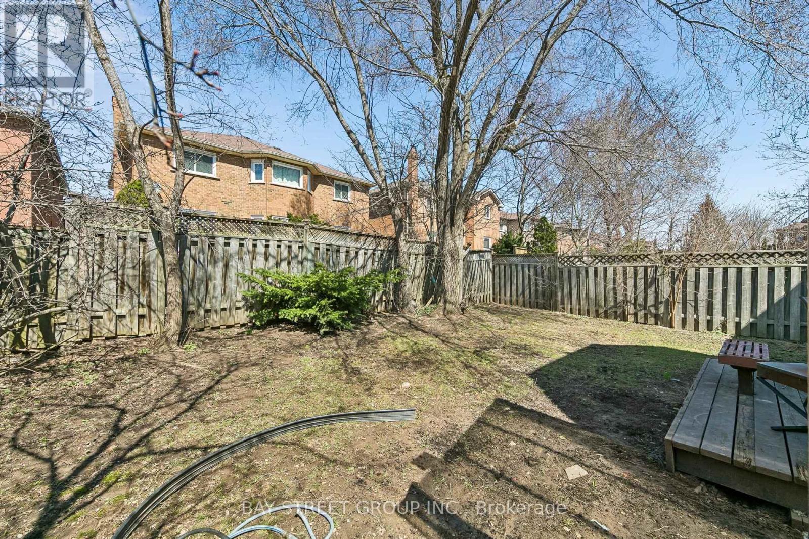 3307 Charlebrook Court, Mississauga, Ontario  L5L 5B5 - Photo 49 - W12978490