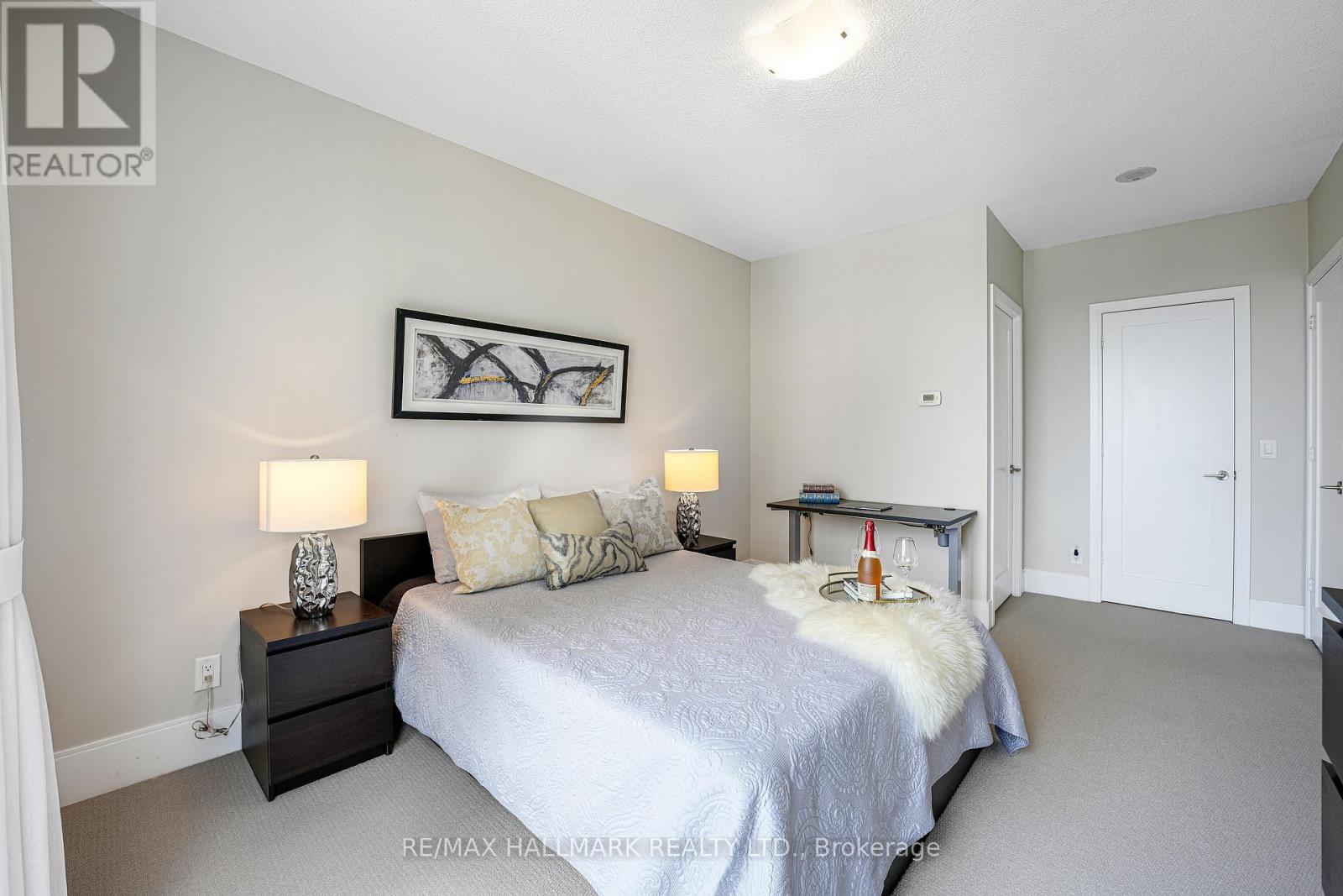 1621 - 70 Roehampton Avenue, Toronto, Ontario  M4P 1R2 - Photo 14 - C12979426