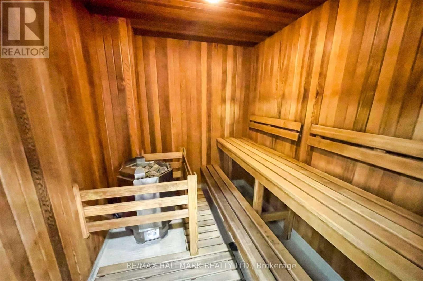 1621 - 70 Roehampton Avenue, Toronto, Ontario  M4P 1R2 - Photo 24 - C12979426