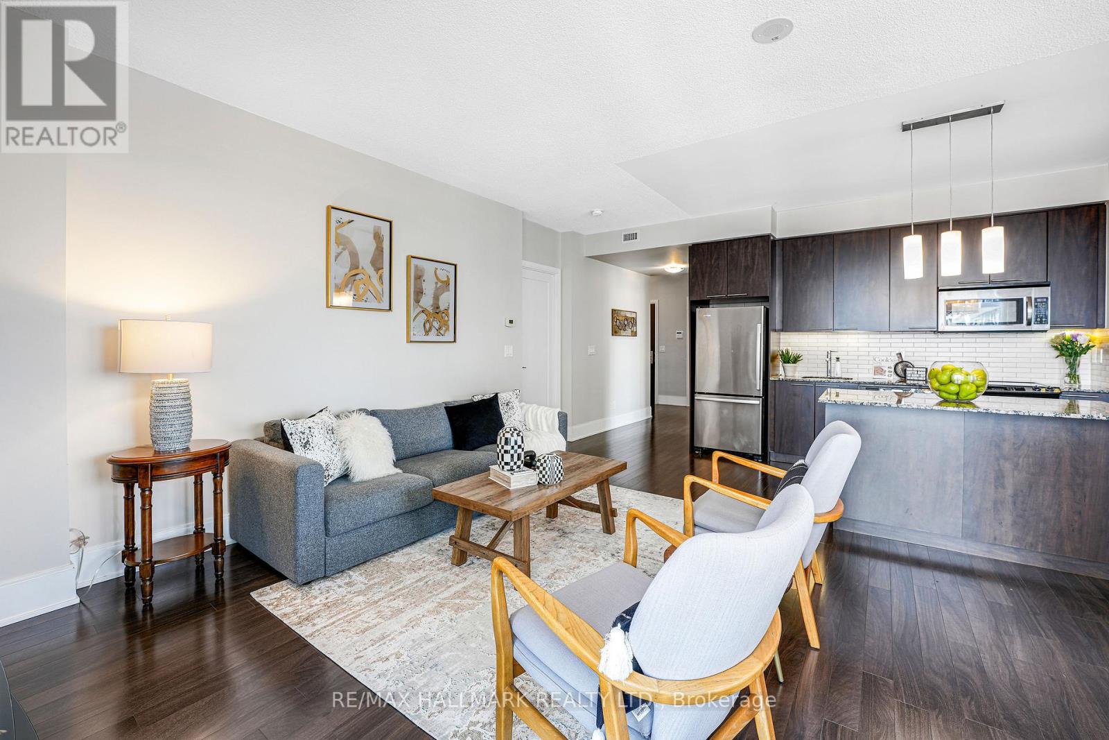 1621 - 70 Roehampton Avenue, Toronto, Ontario  M4P 1R2 - Photo 4 - C12979426