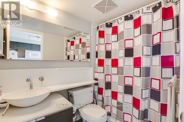 2315 - 15 Fort York Boulevard, Toronto, Ontario  M5V 3Y4 - Photo 15 - C12979450