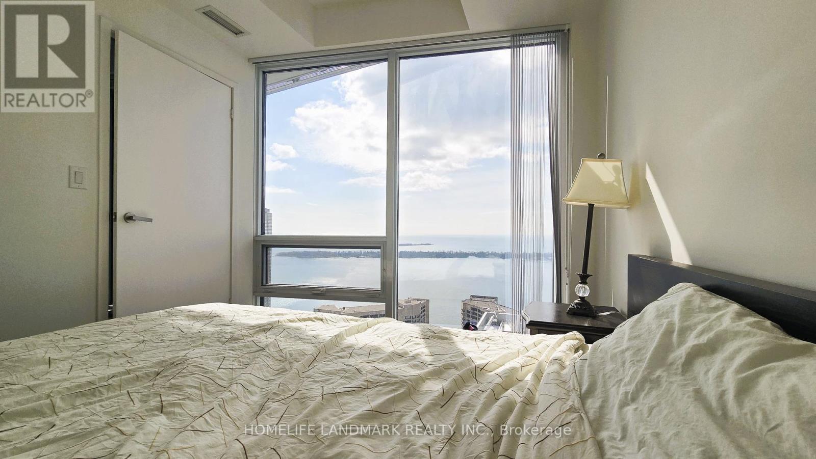 5509 - 100 Harbur Street, Toronto, Ontario  M5J 0B5 - Photo 4 - C12979452