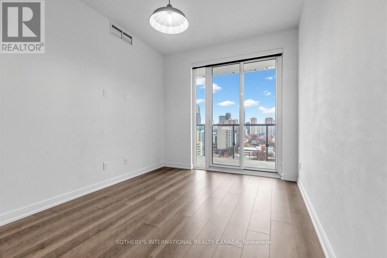 1806 - 3 Gloucester Street, Toronto, Ontario M4Y 0C6 - Photo 4 - C12979526